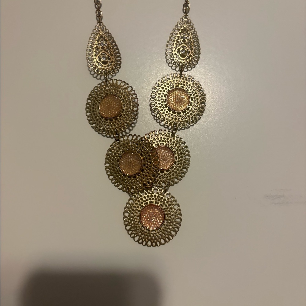 Elegant Gold Statement Necklace